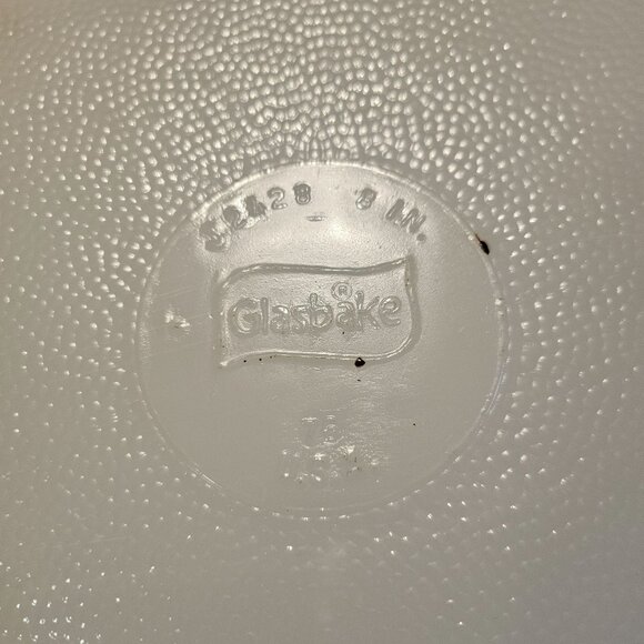 Lot of 2 VTG Glasbake 8" Square Casserole Dish Vegetables & 1 Qt Round Casserole - Picture 12 of 13